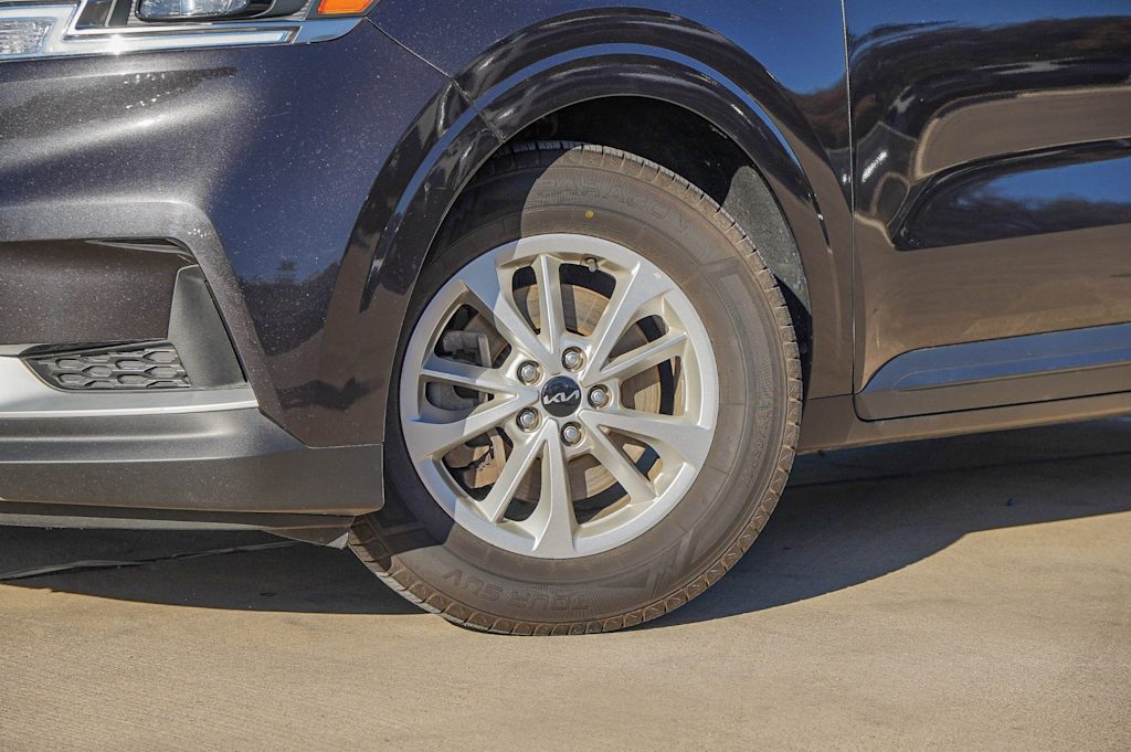 Thumbnail: 2024 Kia Carnival - 5