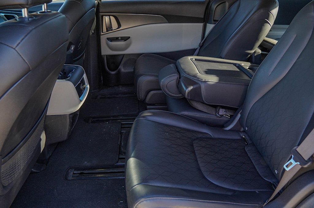 Thumbnail: 2024 Kia Carnival - 30