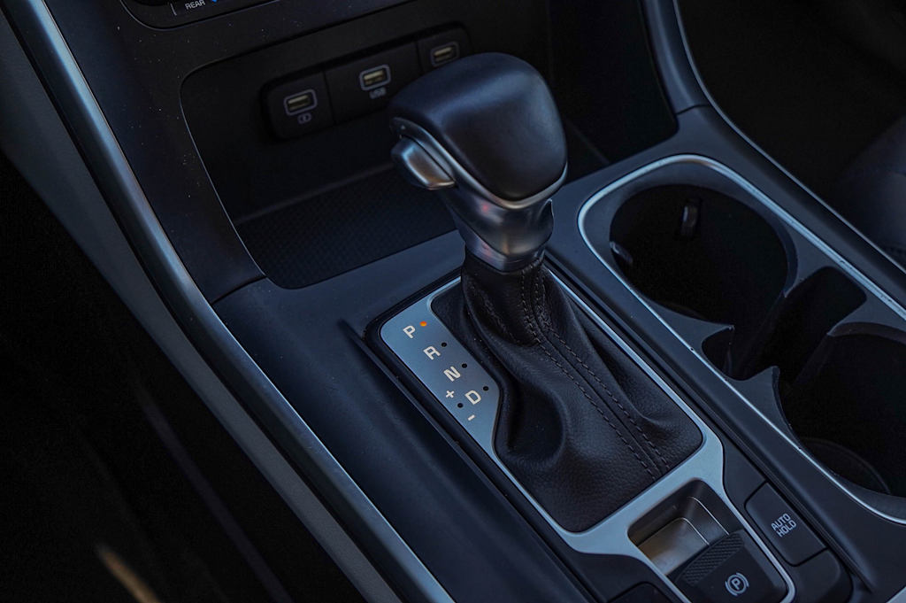 Thumbnail: 2024 Kia Carnival - 23