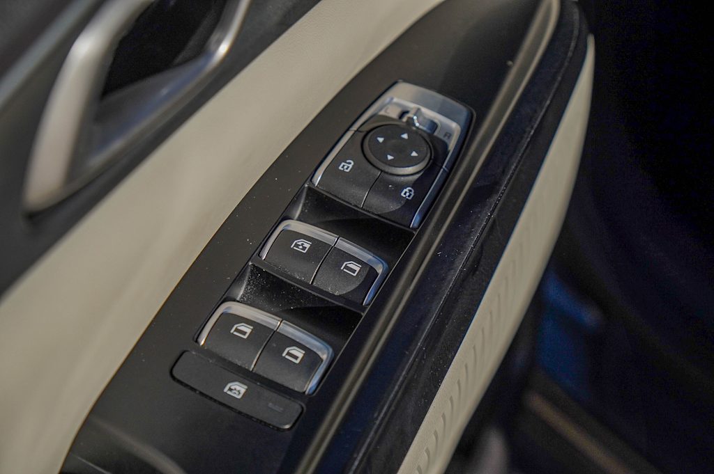 Thumbnail: 2024 Kia Carnival - 26