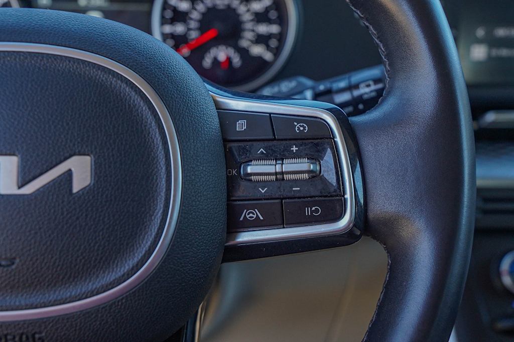 Thumbnail: 2024 Kia Carnival - 20