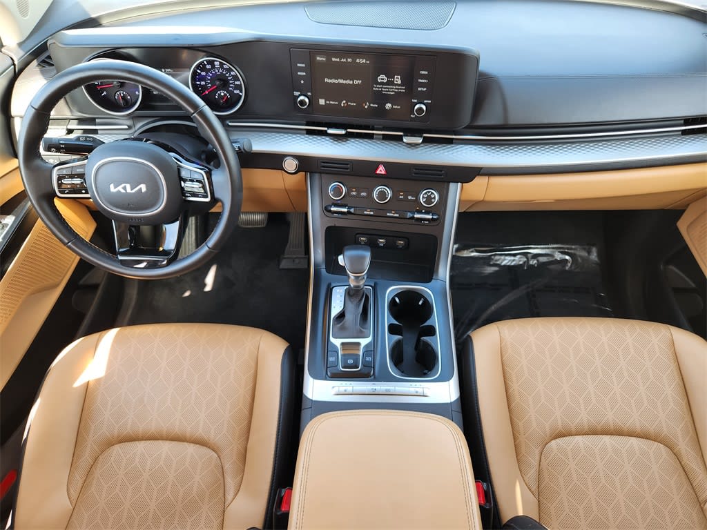 Thumbnail: 2023 Kia Carnival - 8