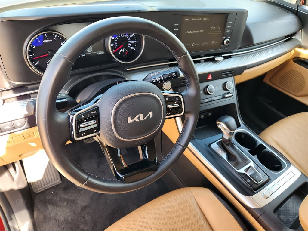 Thumbnail: 2023 Kia Carnival - 2