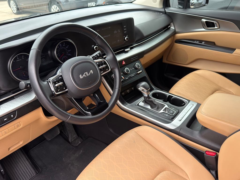 Thumbnail: 2023 Kia Carnival - 2
