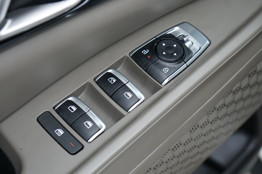 Thumbnail: 2025 Kia Carnival - 23