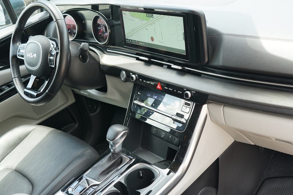 Thumbnail: 2022 Kia Carnival - 11
