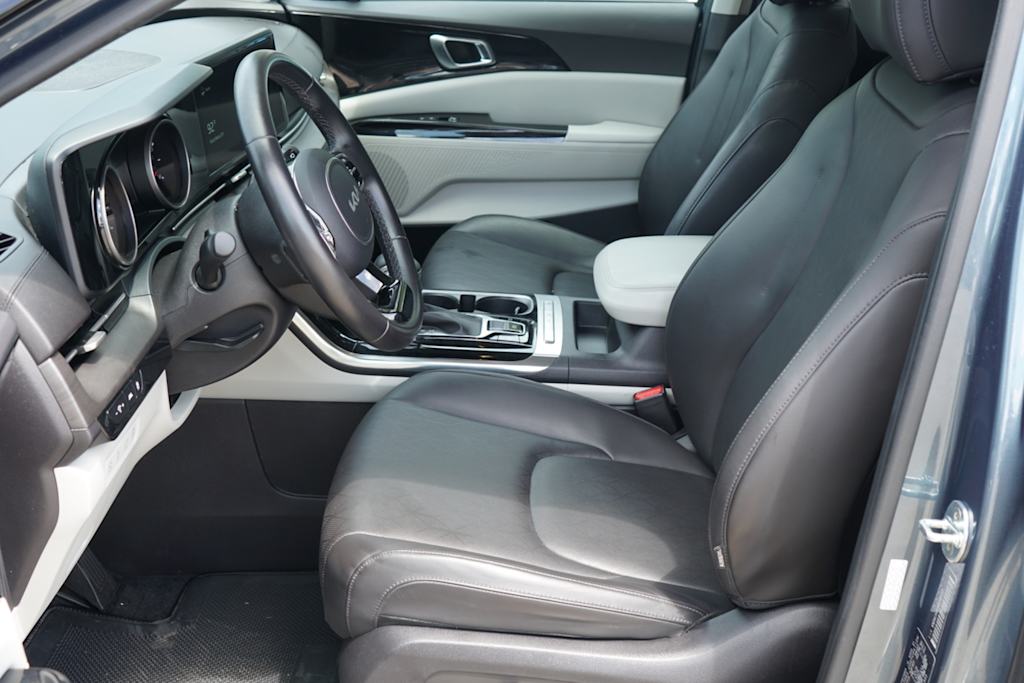 Thumbnail: 2022 Kia Carnival - 7