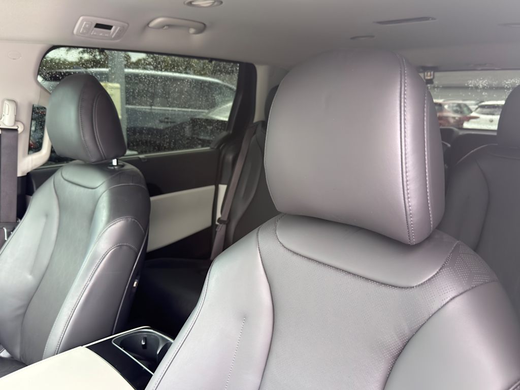 Thumbnail: 2024 Kia Carnival - 11