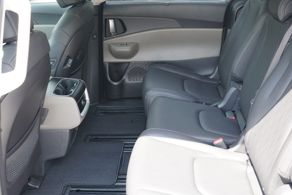 Thumbnail: 2026 Kia Carnival - 9