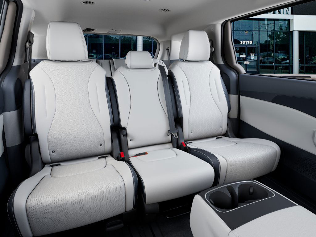 Thumbnail: 2026 Kia Carnival - 8