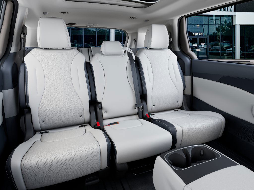 Thumbnail: 2026 Kia Carnival - 8