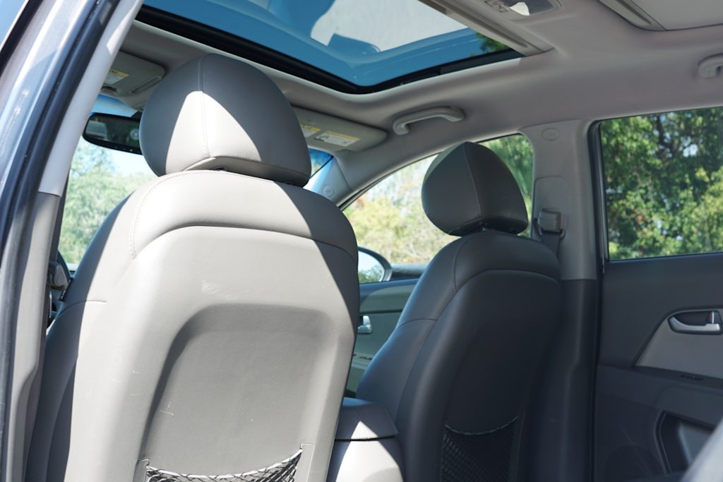 Thumbnail: 2012 Kia Sportage - 22
