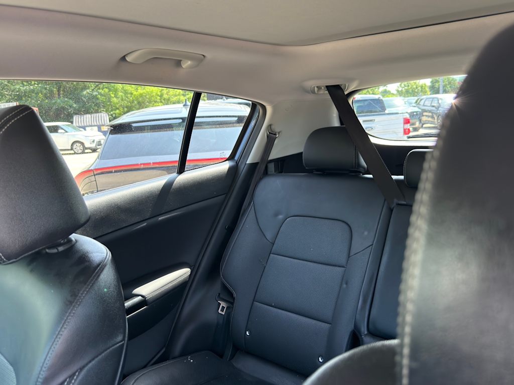 Thumbnail: 2019 Kia Sportage - 10