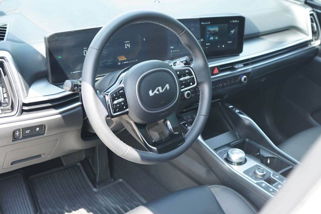 Thumbnail: 2025 Kia Sorento - 2