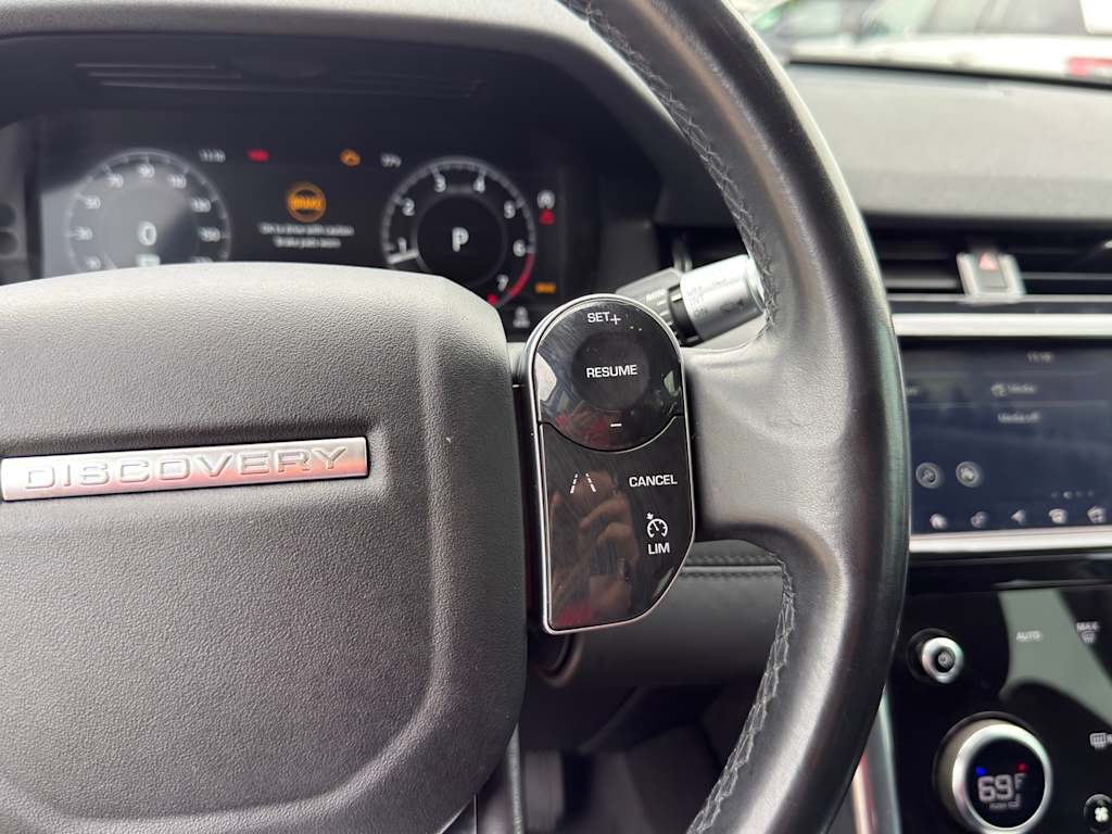 Thumbnail: 2020 Land Rover Discovery Sport - 2