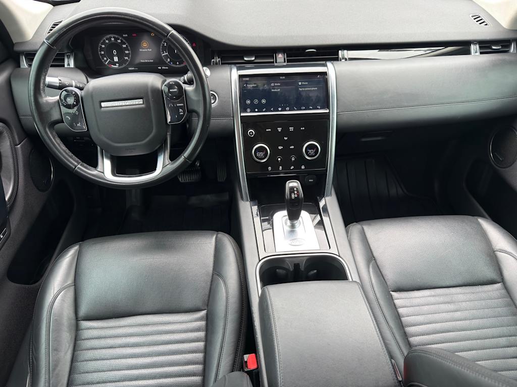 Thumbnail: 2020 Land Rover Discovery Sport - 25