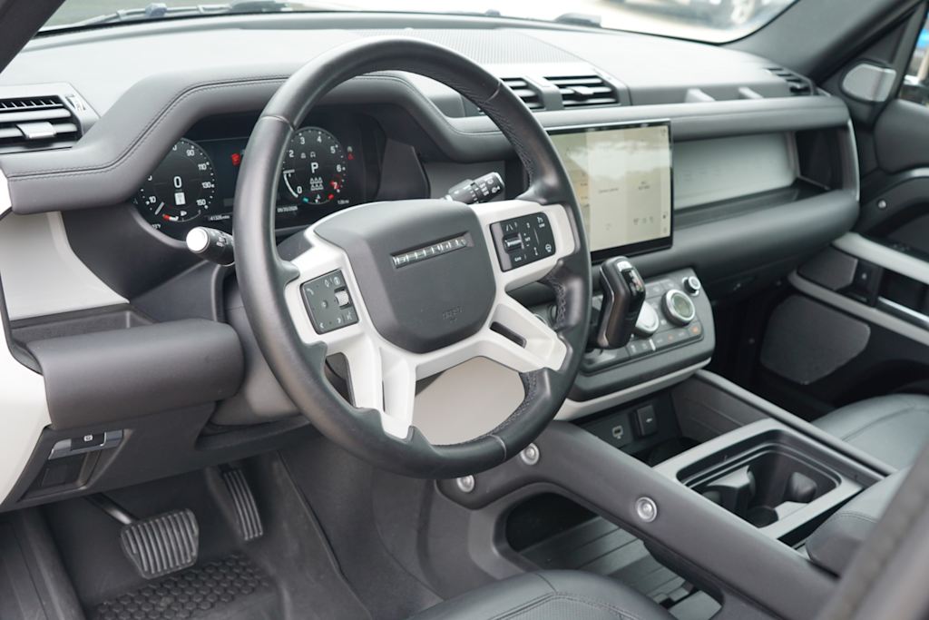 Thumbnail: 2024 Land Rover Defender - 2