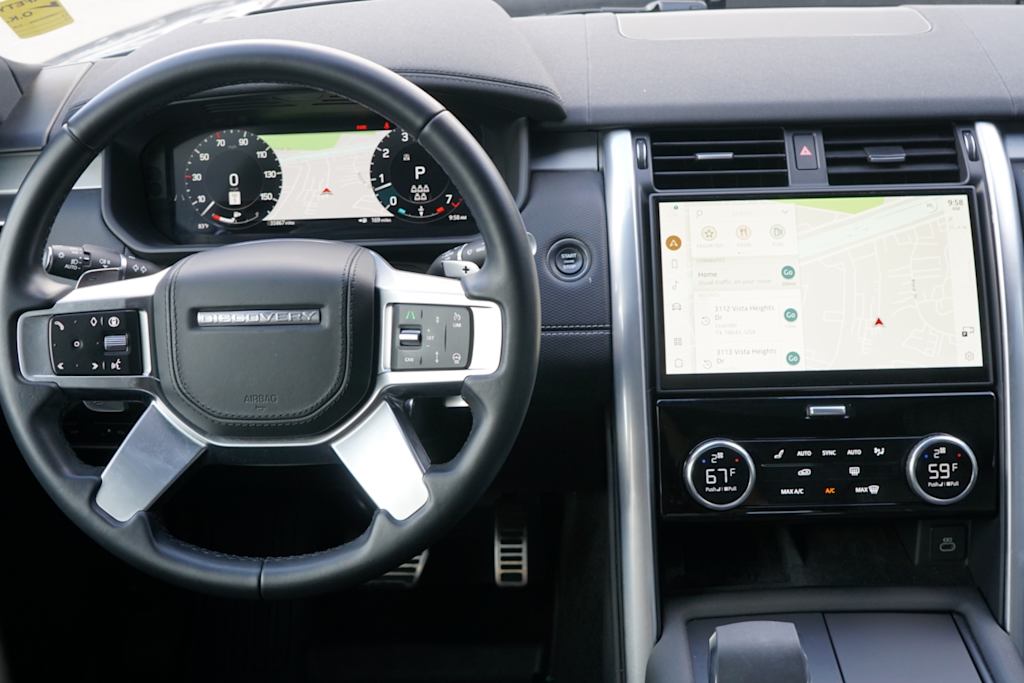 Thumbnail: 2024 Land Rover Discovery - 7