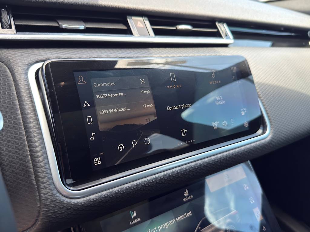 Thumbnail: 2023 Land Rover Range Rover Velar - 23