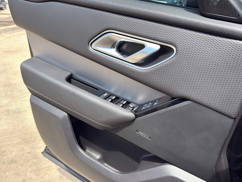 Thumbnail: 2023 Land Rover Range Rover Velar - 26