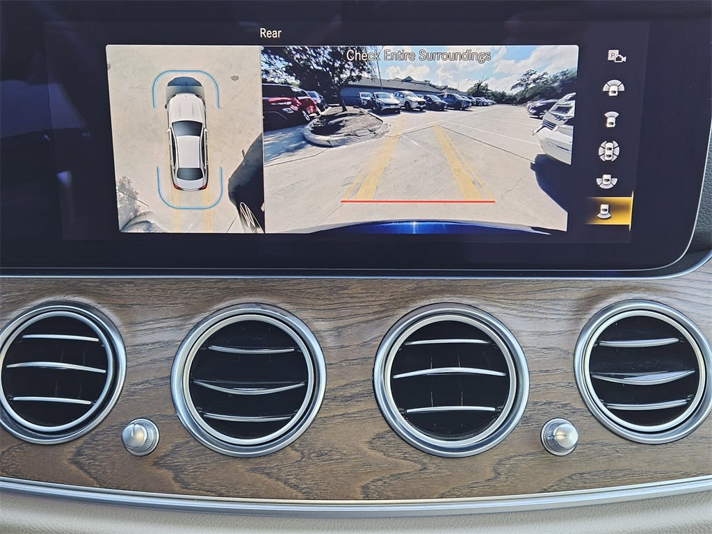 Thumbnail: 2021 Mercedes-Benz E-Class - 23