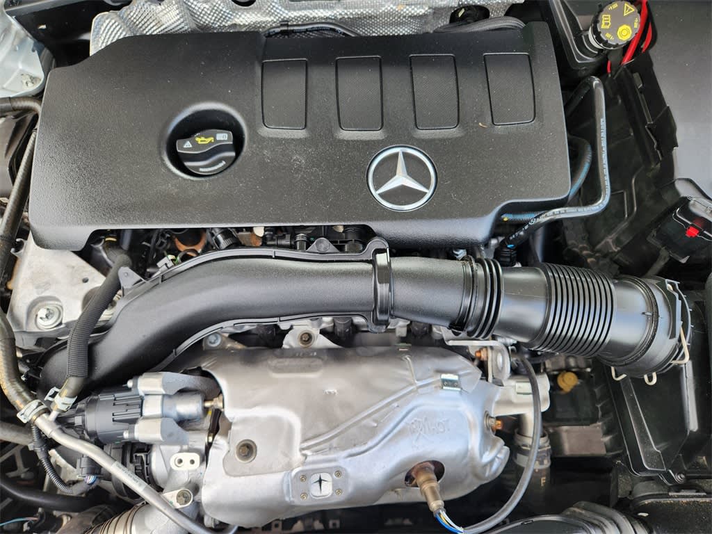 Thumbnail: 2021 Mercedes-Benz GLB - 7