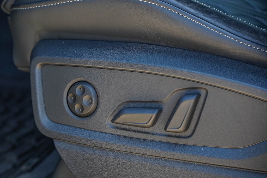 Thumbnail: 2024 Audi SQ5 - 26