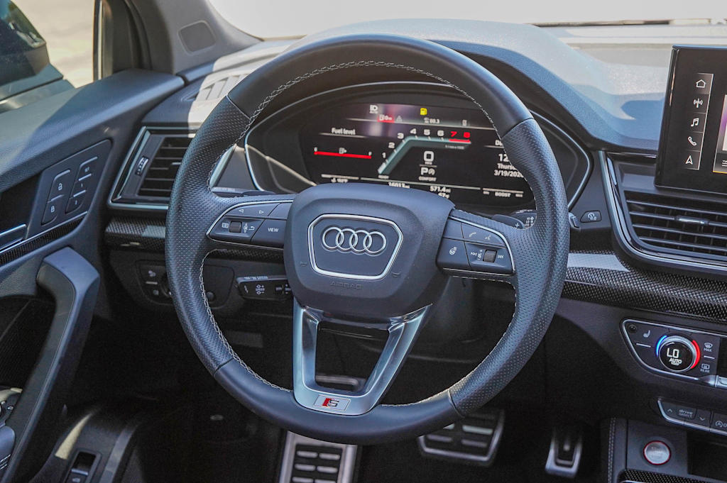 Thumbnail: 2024 Audi SQ5 - 11