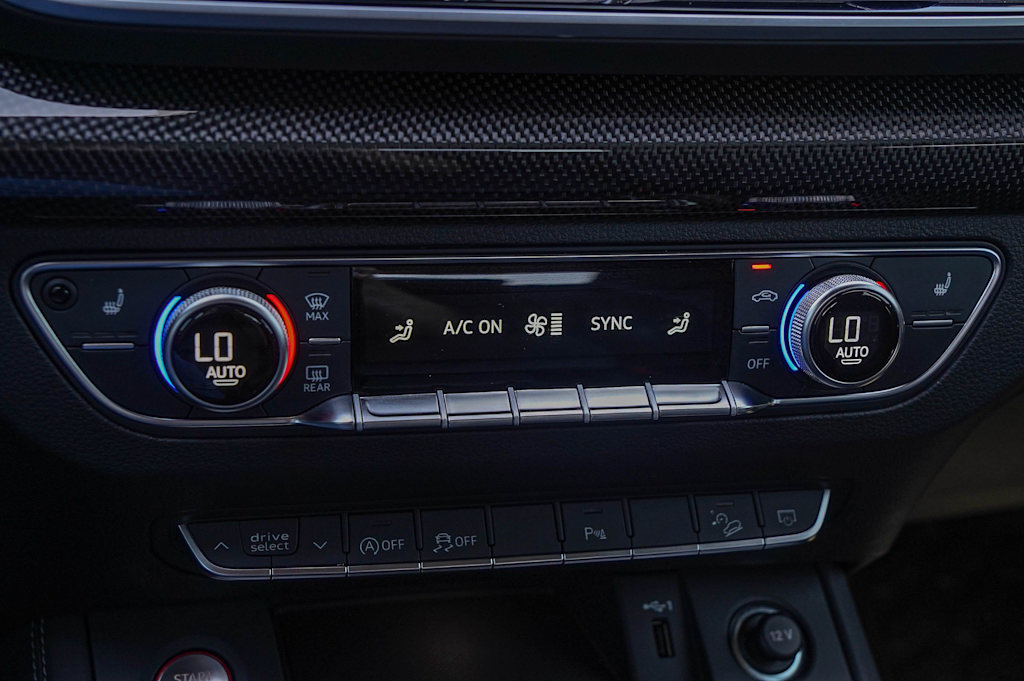 Thumbnail: 2024 Audi SQ5 - 21