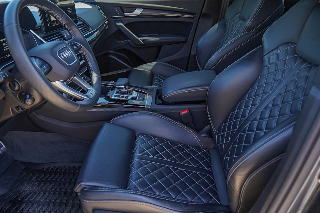 Thumbnail: 2024 Audi SQ5 - 8