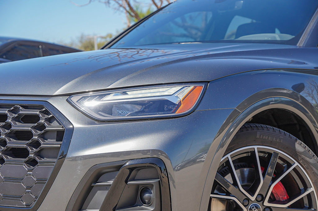 Thumbnail: 2024 Audi SQ5 - 14