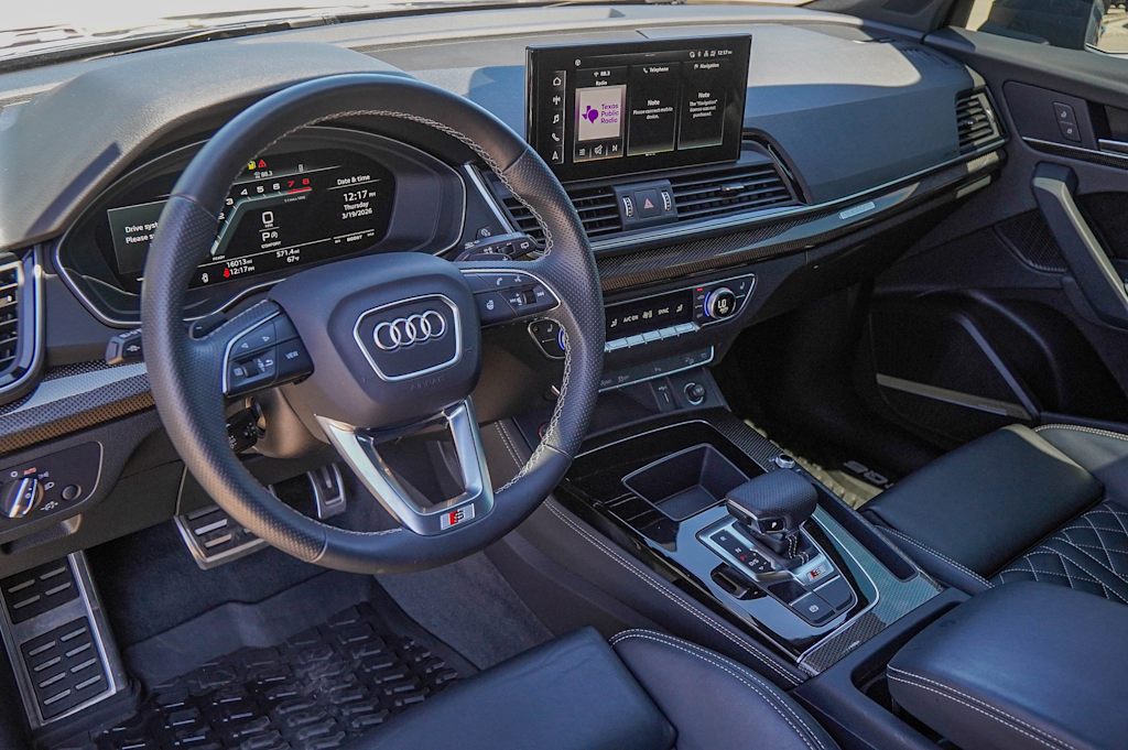 Thumbnail: 2024 Audi SQ5 - 2