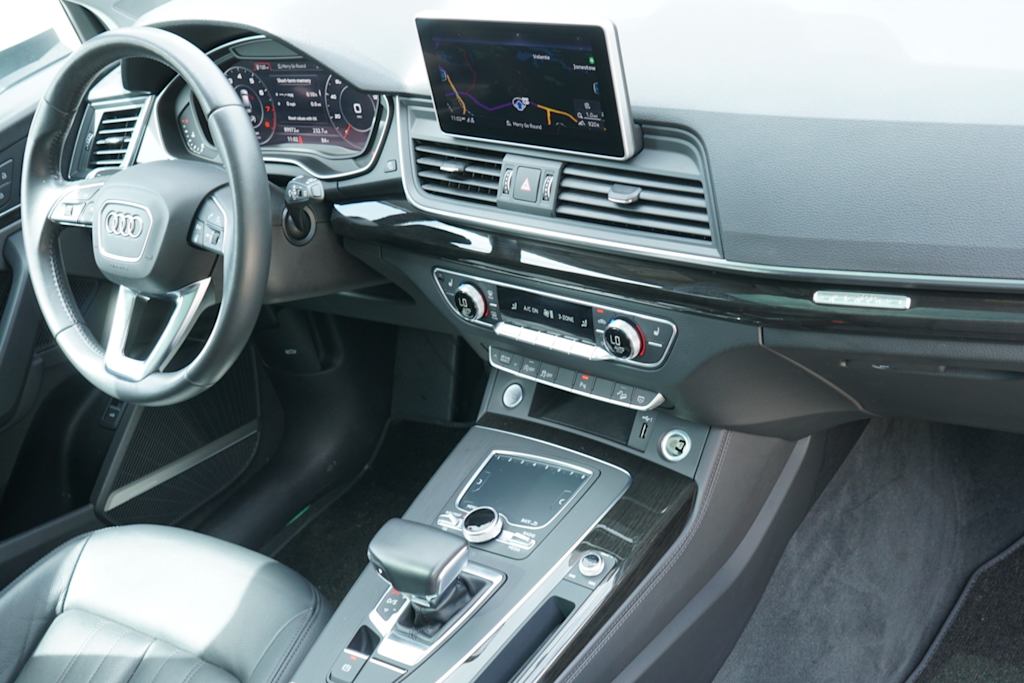 Thumbnail: 2019 Audi Q5 - 11