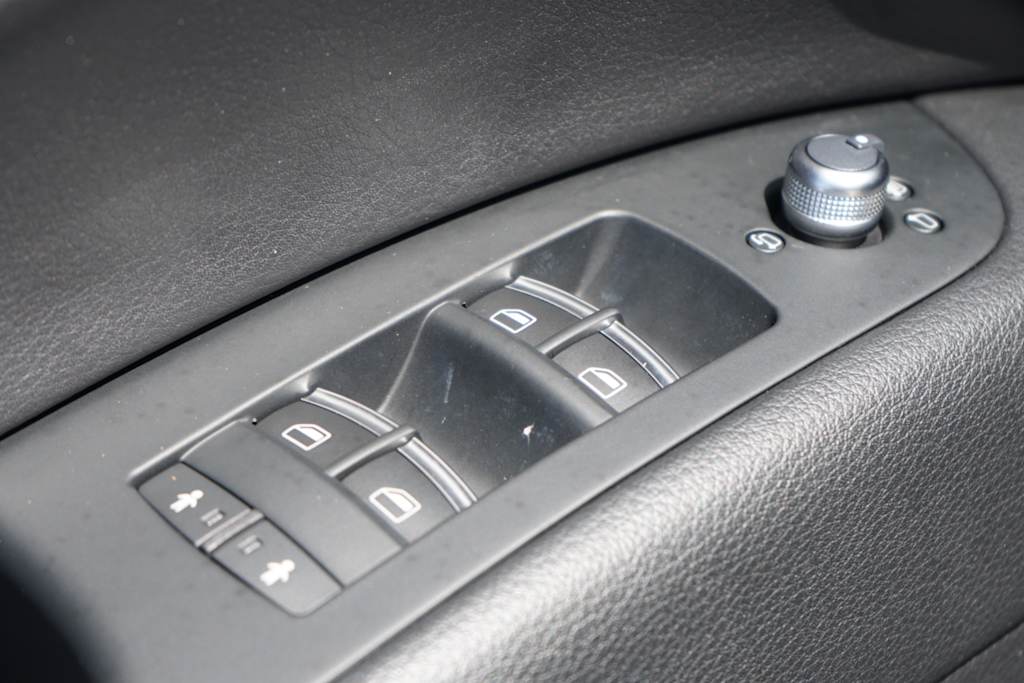 Thumbnail: 2015 Audi Q7 - 22