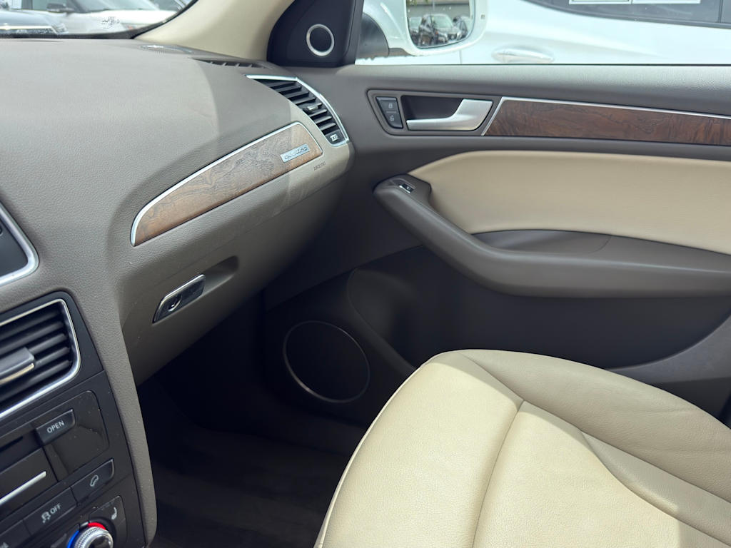 Thumbnail: 2013 Audi Q5 - 23