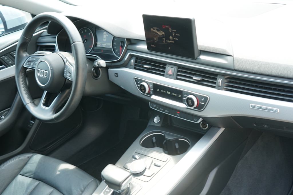 Thumbnail: 2017 Audi A4 - 11