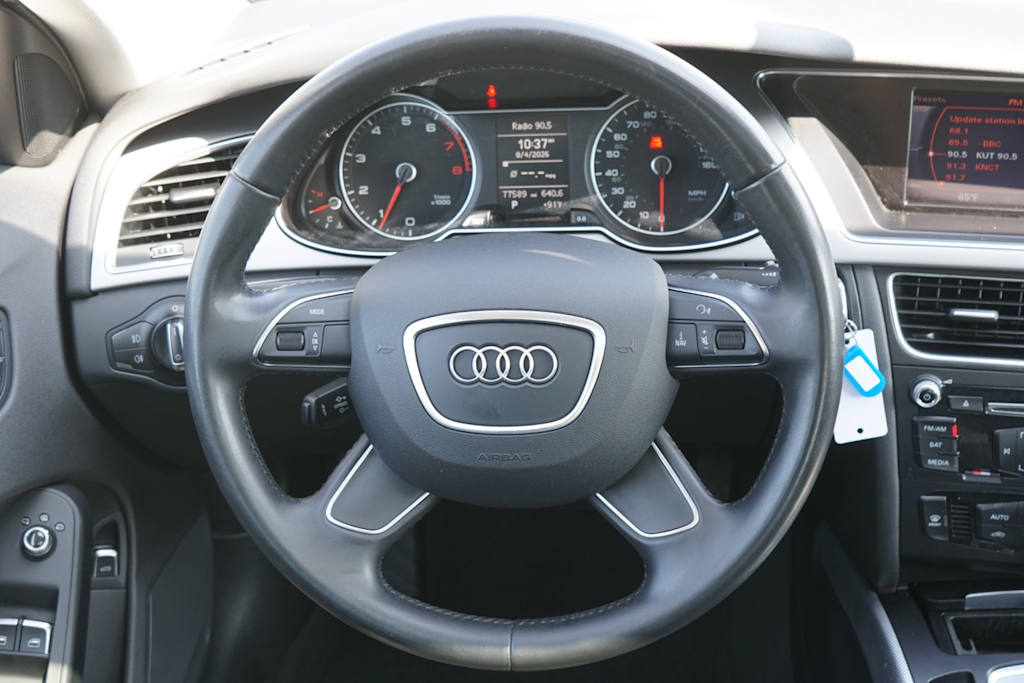 Thumbnail: 2013 Audi A4 - 10