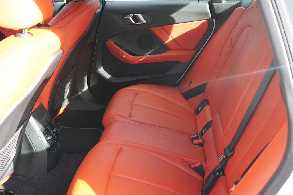 Thumbnail: 2024 BMW 2 Series - 9