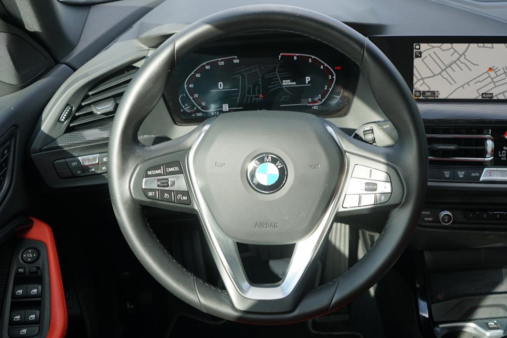 Thumbnail: 2024 BMW 2 Series - 10