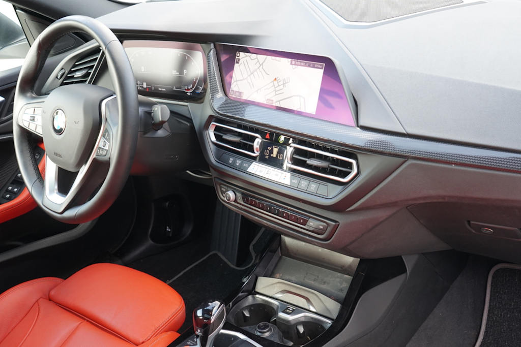 Thumbnail: 2024 BMW 2 Series - 11