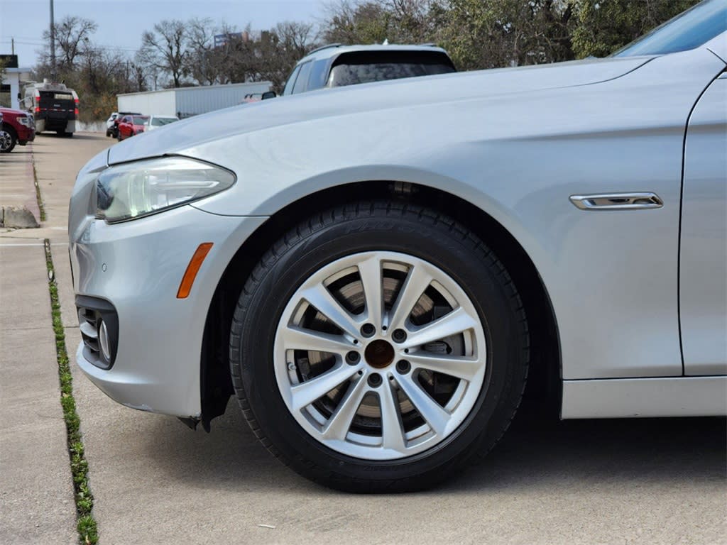 2015 BMW 5 Series 528i 5