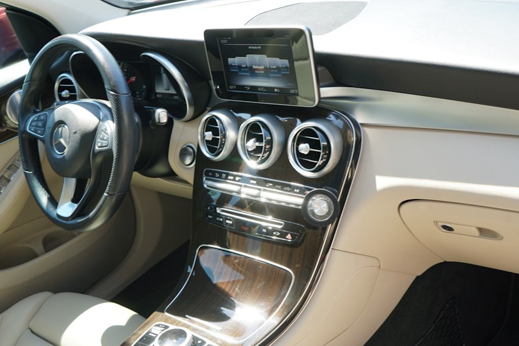 Thumbnail: 2019 Mercedes-Benz GLC - 22