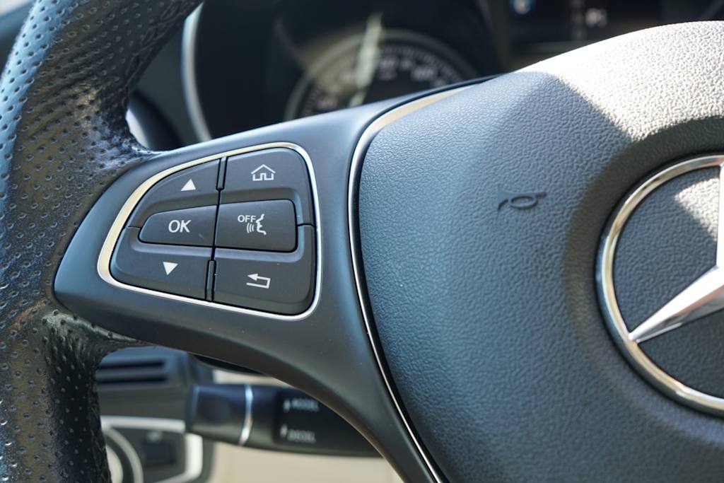 Thumbnail: 2019 Mercedes-Benz GLC - 18