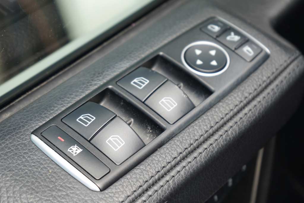 Thumbnail: 2016 Mercedes-Benz G-Class - 22