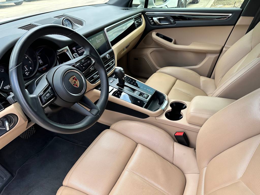 Thumbnail: 2024 Porsche Macan - 8