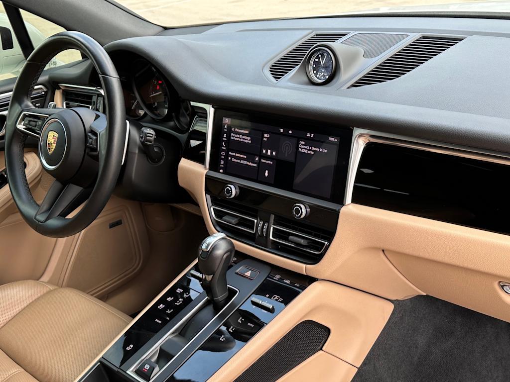 Thumbnail: 2024 Porsche Macan - 7