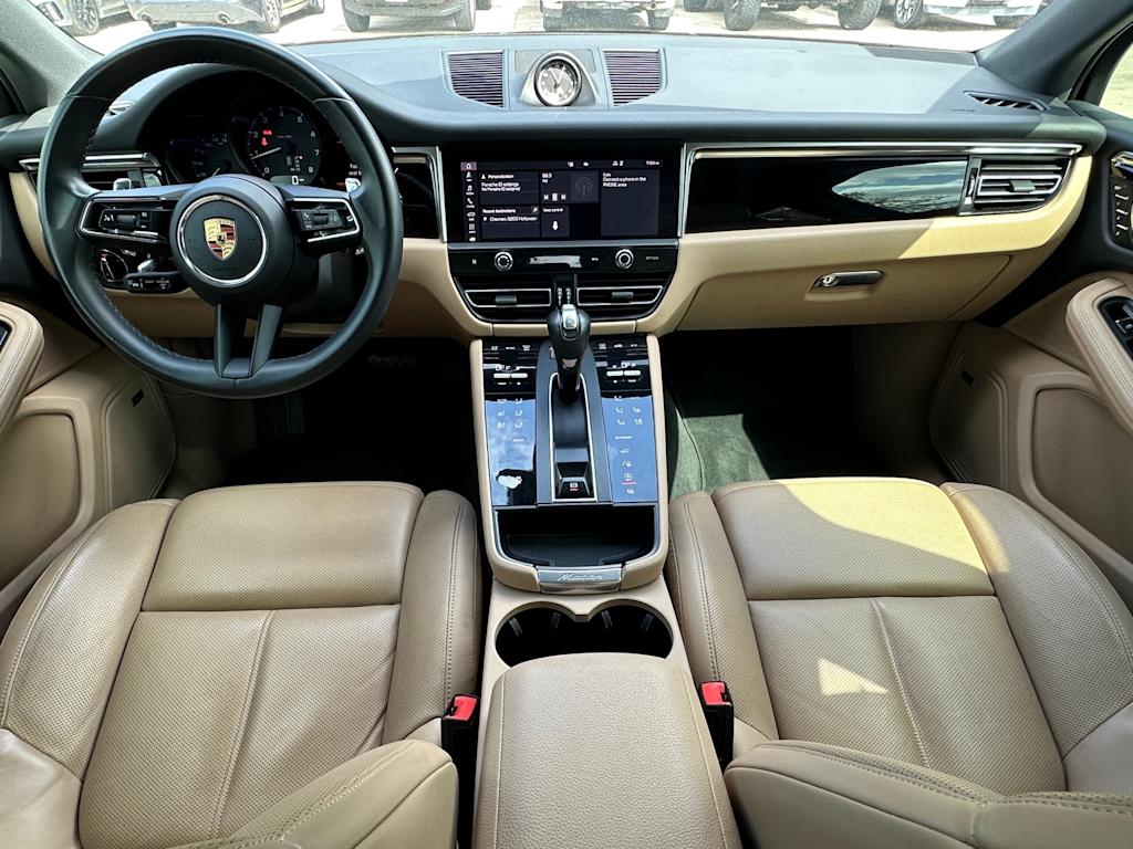 Thumbnail: 2024 Porsche Macan - 11