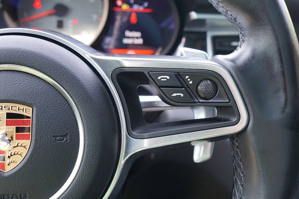 Thumbnail: 2017 Porsche Macan - 20