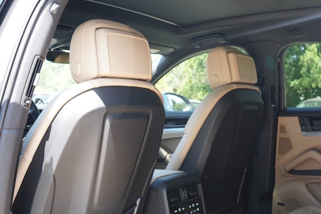 Thumbnail: 2025 Porsche Cayenne - 9