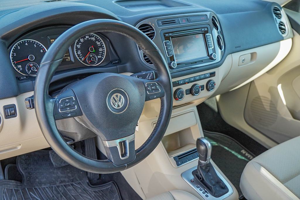 Thumbnail: 2015 Volkswagen Tiguan - 2